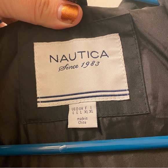 Nautica two in one winter coat! L/XL in great condition. Black with teal - Picture 8 of 12